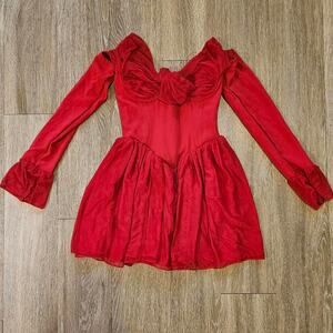 HOUSE OF CB 'Alana' Scarlet Off Shoulder Dress